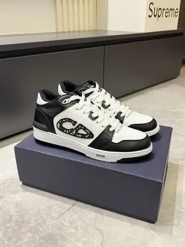 Dior* Men's Code: 0913B60 Size: 38-44