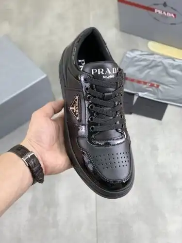 Prada* Men's Model Code: 0830C10 Size: 38-44