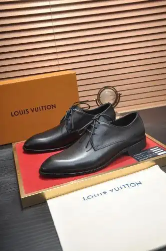 LV* Men's Model Code: 0724C00 Size: 38-44 (45 Custom made without return)