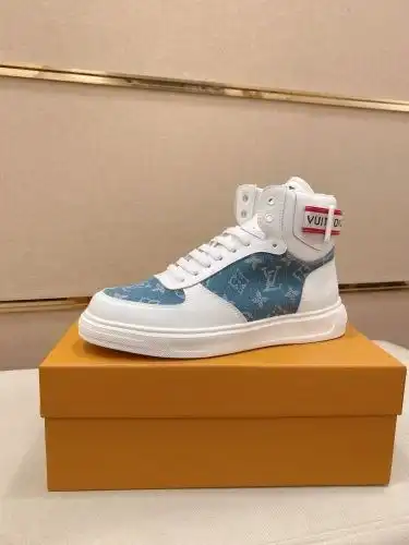 LV* Men's Model Code: 0919B40 Size: 38-44 (customized 45.)