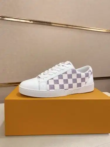 LV* Men's Code: 0911B Size: 38-44 (45 customized)