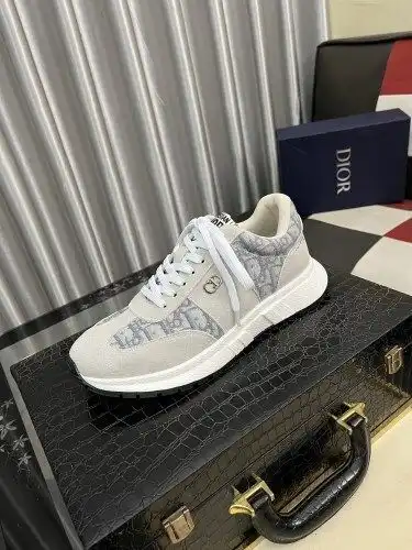 Dior* Men's Code: 0818B60 Size: 38-44