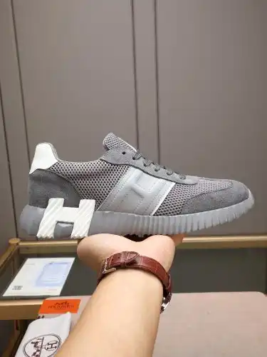 Hermes* Men's Code: 0907B Size: 38-44 (45 customized)