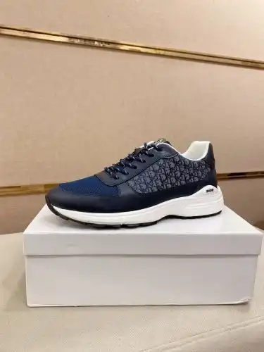 Dior* Men's Code: 0718B50 Size: 38-44