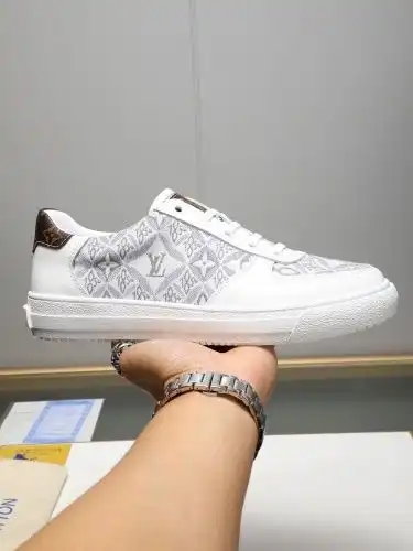 LV* Men's Code: 0810B30 Size: 38-44 (45 Custom made without return)