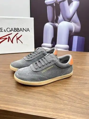 DG* Men's Code: 0819C00 Size: 38-45 (45 custom made without return or replacement)