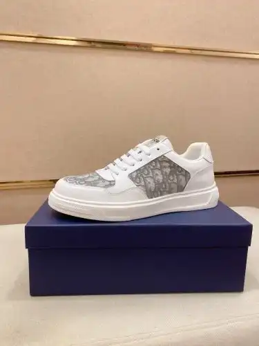 Dior* Men's Code: 0911B40 Size: 38-44 (45 customized)