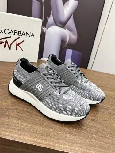 DG* Men's Code: 0819C00 Size: 38-45 (45 custom made without return or replacement)