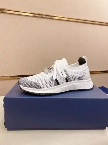 Dior* Men's Code: 05B40 Size: 38-44