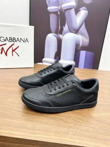 DG* Men's Code: 0819C00 Size: 38-45 (45 custom made without return or replacement)