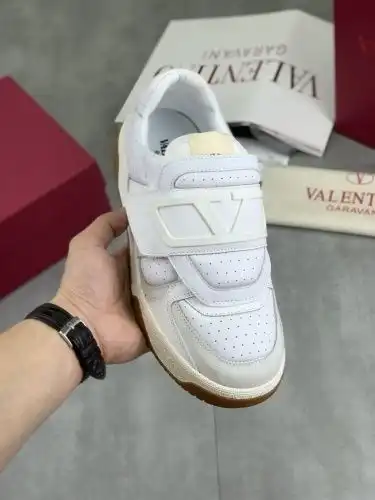 Valentino* Men's Model Code: 0716C60 Size: 38-44 (45 46 Custom made without return)