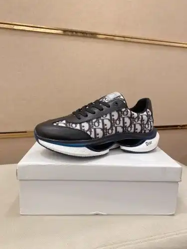 Dior* Men's Code: 0718B60 Size: 38-44
