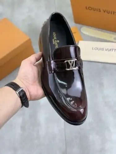 LV* Men's Model Code: 0727B Size: 39-44 (45 customized)