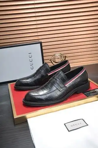 Guqi* Men's Coding: 0812B Size: 38-44 (45 customized)