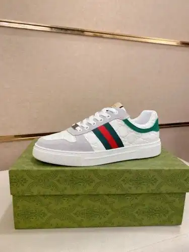 Guchi* Men's Code: 05B50 Size: 38-44