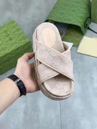 Guqi* Couple model Code: 0716B40 Size: 35-44 (45 46 Custom made without return)