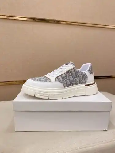 Dior* Men's Model Code: 0816B40 Size: 38-44