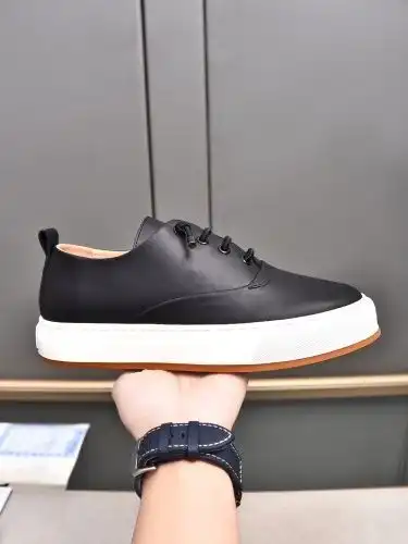 Prada* Men's Model Code: 0827B50 Size: 38-44 (45 customized)
