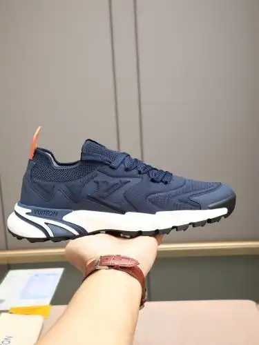 LV* Men's Code: 0907C20 Size: 38-44 (45 customized)