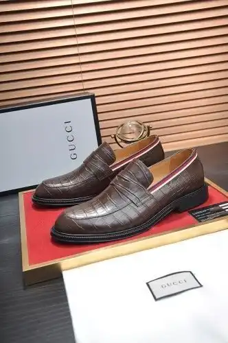 Guqi* Men's Coding: 0812B Size: 38-44 (45 customized)