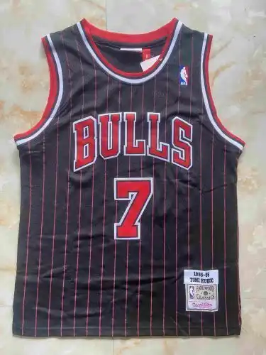 Bulls No. 7 Tony Kukoc Retro Black and Red Bars