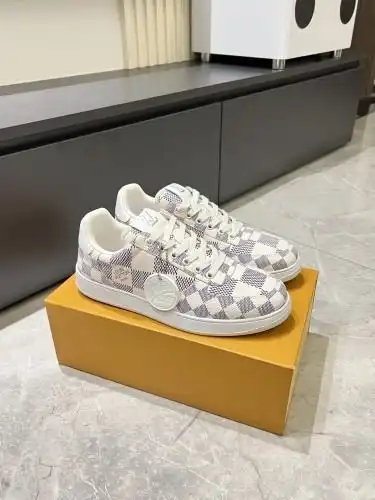 LV* Men's Model Code: 0815B60 Size: 38-44 (45 customized)