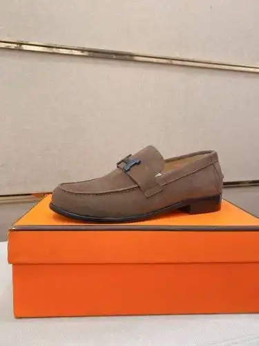 Hermes* Men's Code: 0718C40 Size: 39-44 (38 45 Custom made without return)