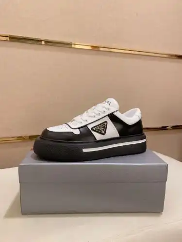 Prada* Men's Model Code: 0911C20 Size: 38-44