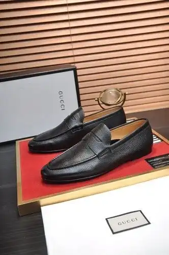 Guchi* Men's Code: 0724B90 Size: 38-44