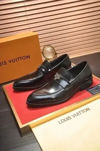 LV* Men's Model Code: 0812B60 Size: 38-44 (45 customized)