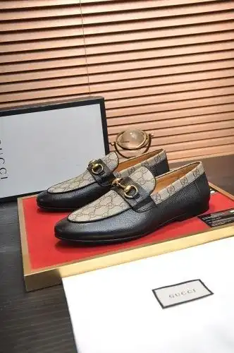 Guchi* Men's Code: 0724B90 Size: 38-44