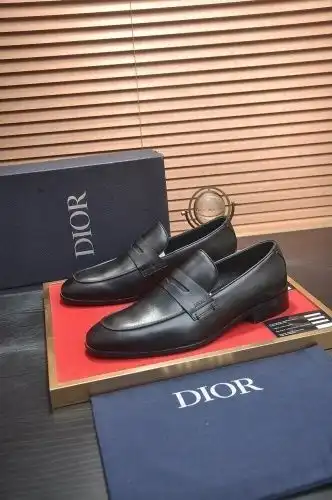 Dior* Men's Code: 0812B90 Size: 38-44