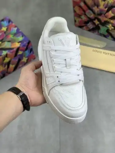 LV* Men's Code: 0816C20 Size: 38-44 (45, 46 customized)