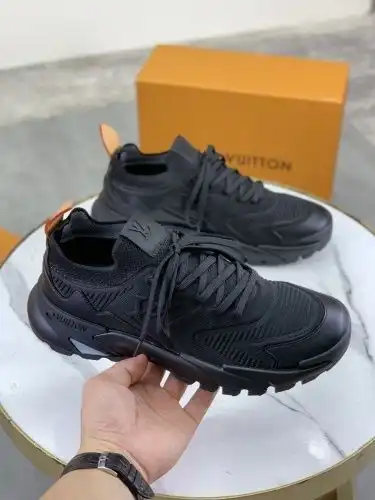 LV* Men's Model Code: 0830C40 Size: 39-44 (45 customized)