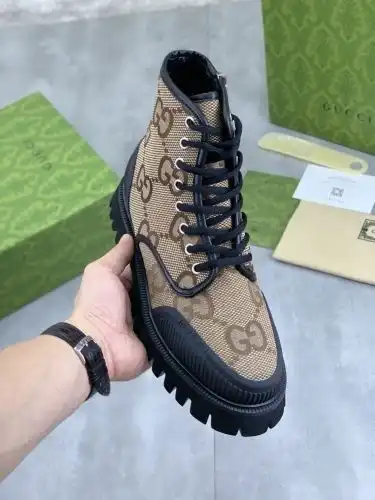 Guchi* Couple model Code: 0909B90 Size: 36-46 (45 46 customized)