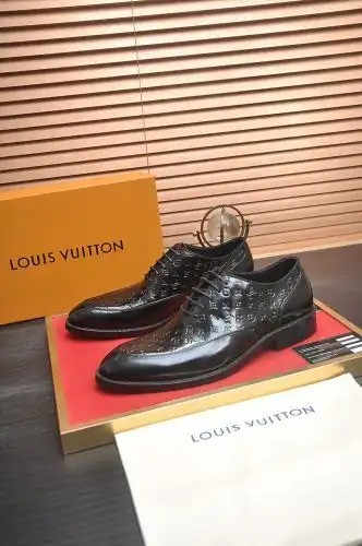 LV* Men's Model Code: 0812B90 Size: 38-44 (38 45 customized)