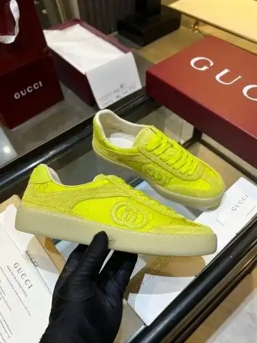 Guchi* Couple Model Code: 0819C20 Size: 35-44