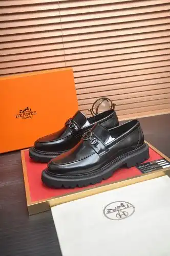 Hermes* Men's Model Code: 0812D00 Size: 38-44 (45 customized)