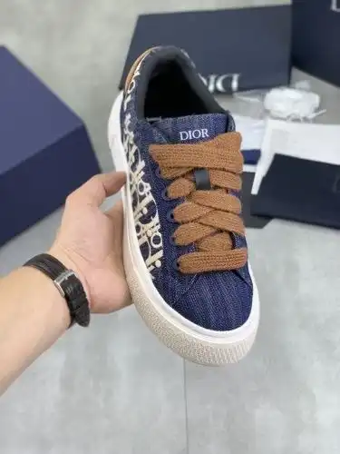 Dior* Couple model Code: 0916C20 Size: Women's model 35-40 (34, 41 custom-made non-return and exchan