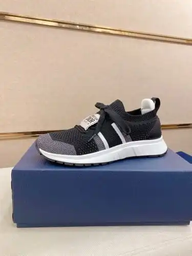 Dior* Men's Code: 05B40 Size: 38-44