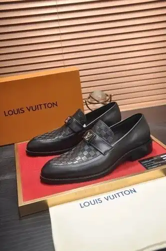 LV* Men's Code: 0903B90 Size: 38-44 (45 customized)