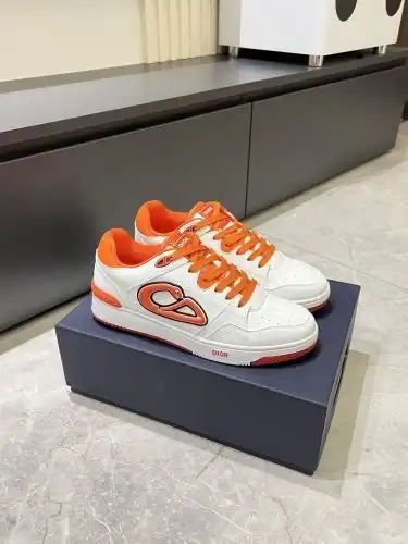 Dior* Men's Code: 0913B60 Size: 38-44