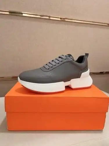 Hermes* Men's Code: 0905B60 Size: 38-44 (45 customized)