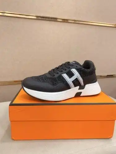 Hermes* Men's Code: 05C10 Size: 38-44 (45 customized products without return)