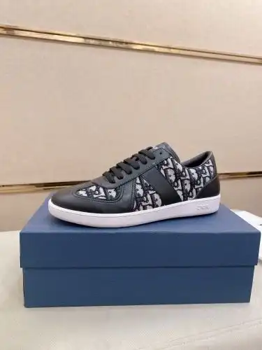 Dior* Men's Code: 05B30 Size: 38-44
