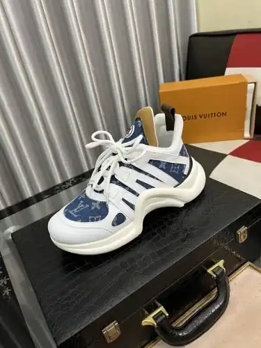 LV* Couple Model Code: 0724C60 Size: 35-44
