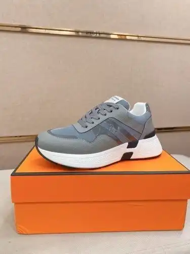 Hermes* Men's Code: 05C10 Size: 38-44 (45 customized products without return)