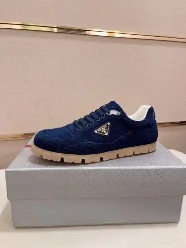 Prada* Men's Model Code: 0911C00 Size: 38-44 (45 customized)
