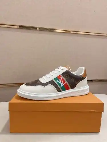 LV* Men's Code: 0911B50 Size: 38-44