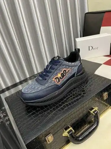 Dior* Men's Code: 0818B60 Size: 38-44